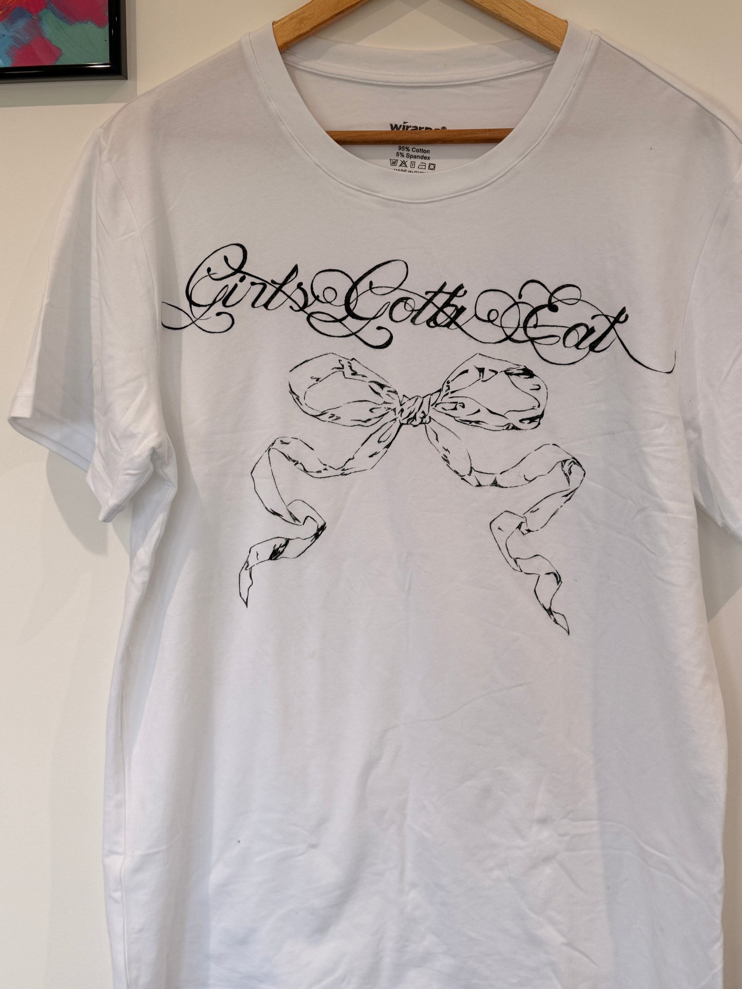 Girls Gotta Eat Airbrush Motif - Bow (1 of 1)